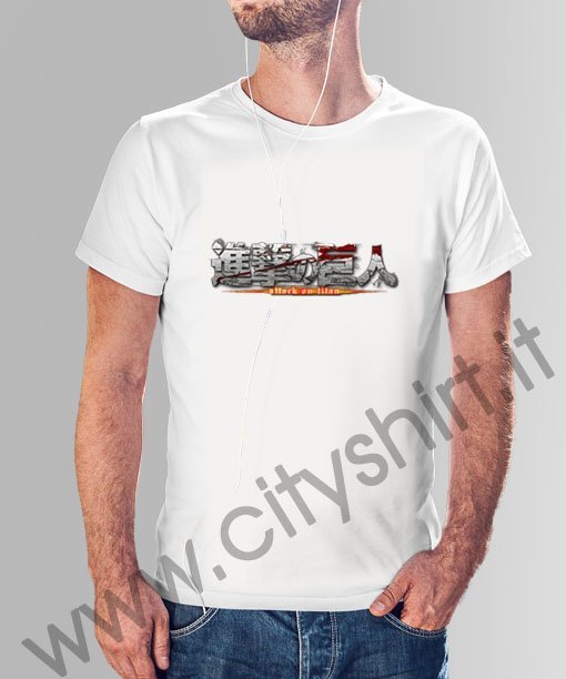 La T- shirt L'attacco Dei Giganti
