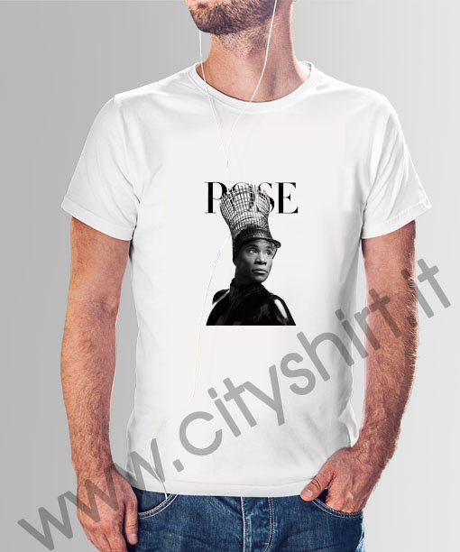 La T-shirt Pose 6