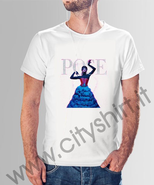 La T-shirt Pose 2