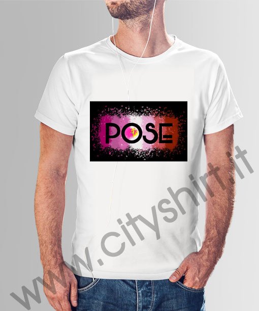 La T-shirt Pose 5