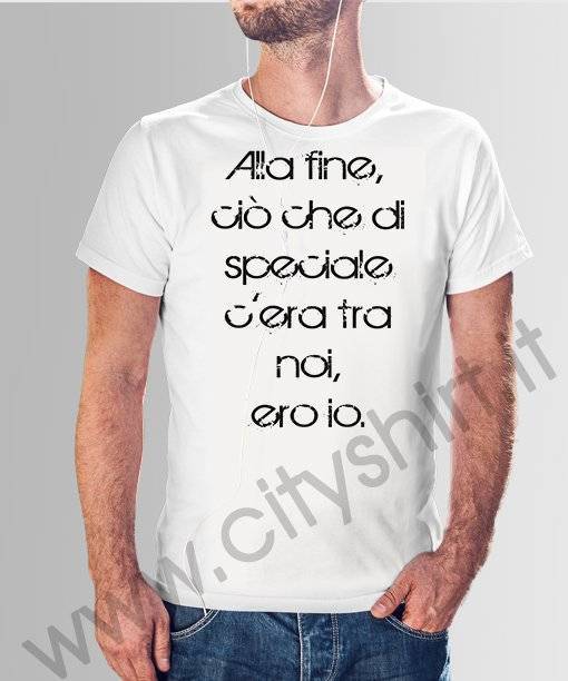 La T-shirt  Alla fine cio che c'era