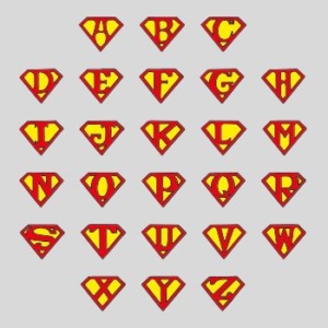 T-Shirt Personalizzabile con Iniziale Stile Superman
